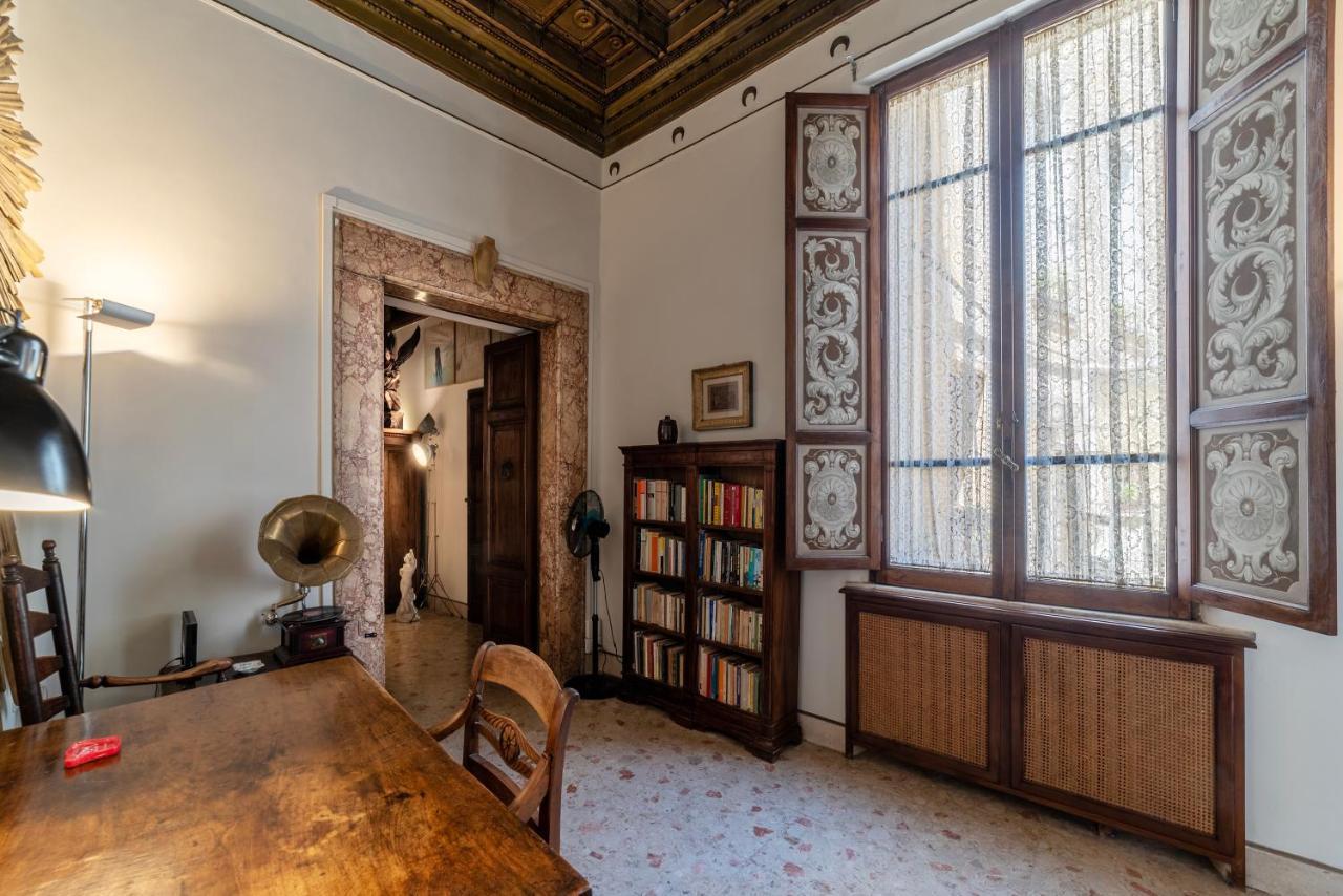 Pantheon Apartment - L'Angolo Nascosto Dei Quadri Roma Exterior foto