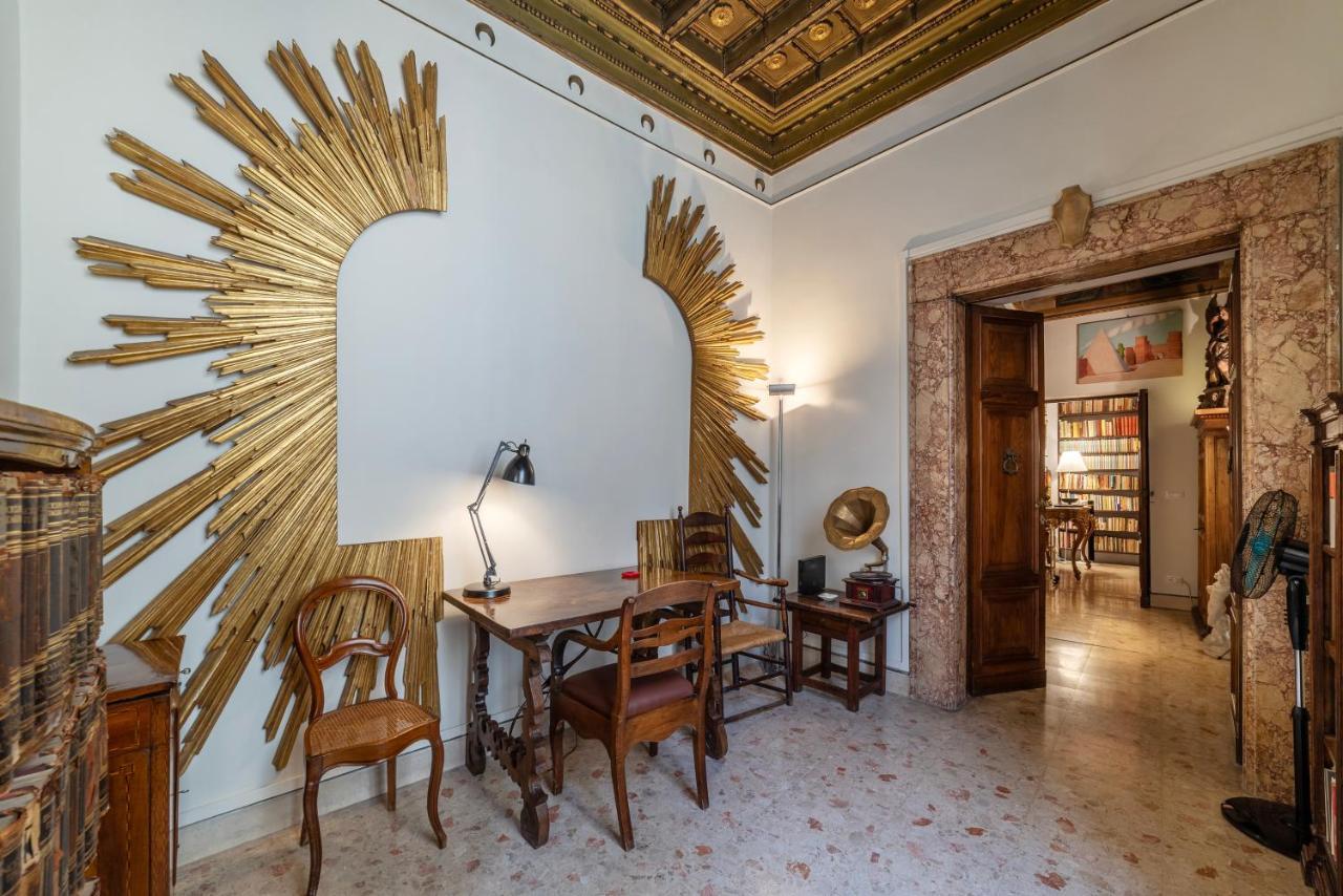 Pantheon Apartment - L'Angolo Nascosto Dei Quadri Roma Exterior foto