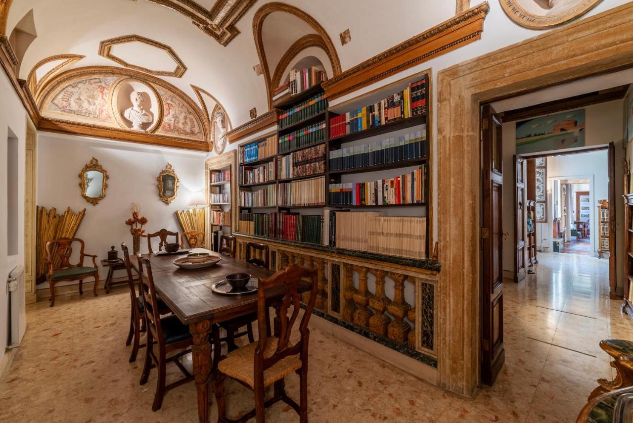Pantheon Apartment - L'Angolo Nascosto Dei Quadri Roma Exterior foto